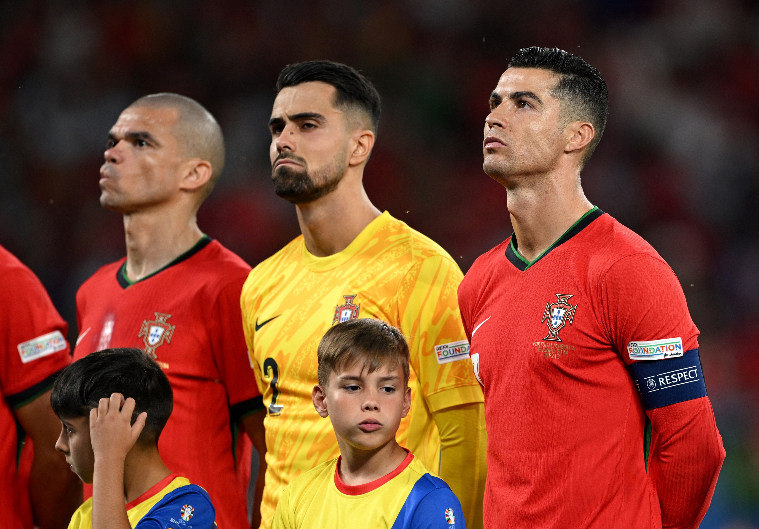 Ronaldo phung phí cơ hội, đội tuyển Bồ Đào Nha 'toát mồ hôi' mới thắng nổi CH Czech- Ảnh 1.
